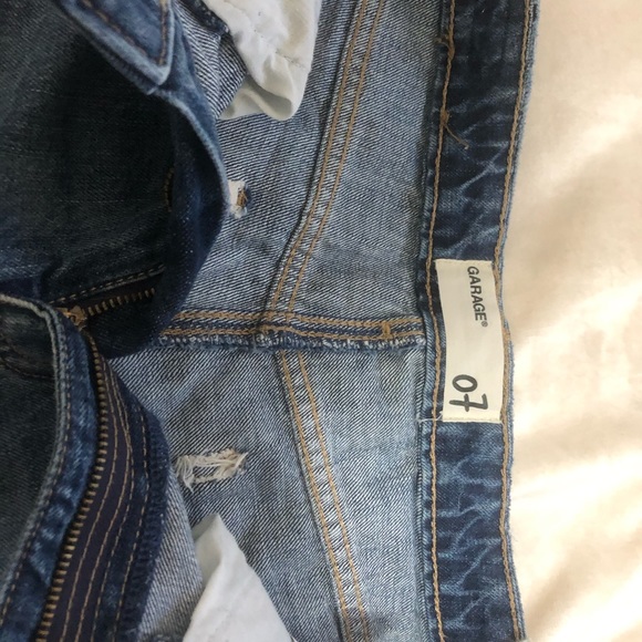 Garage Shorts - Picture 2 of 3